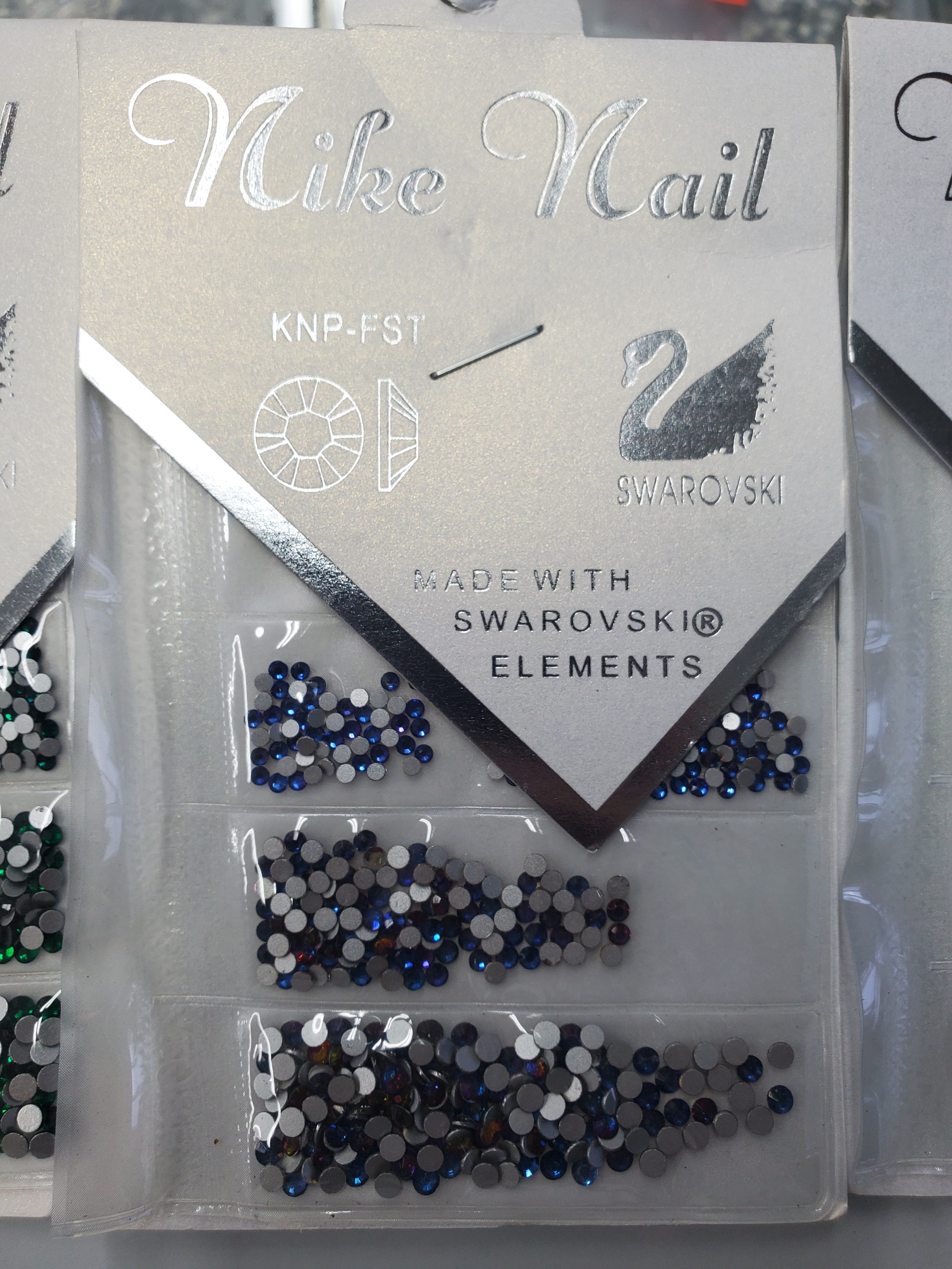 NIKE NAIL RHINESTONES