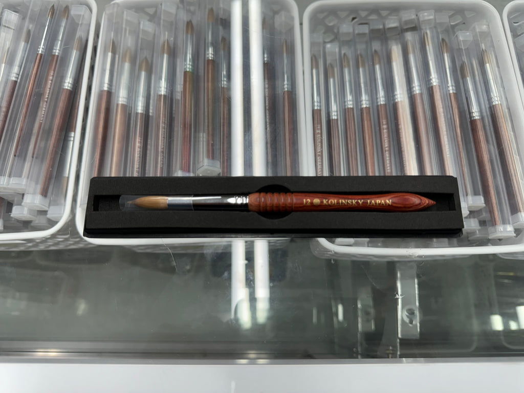 BROWN PURE KOLINSKY JAPAN  (CO HOP NAU)