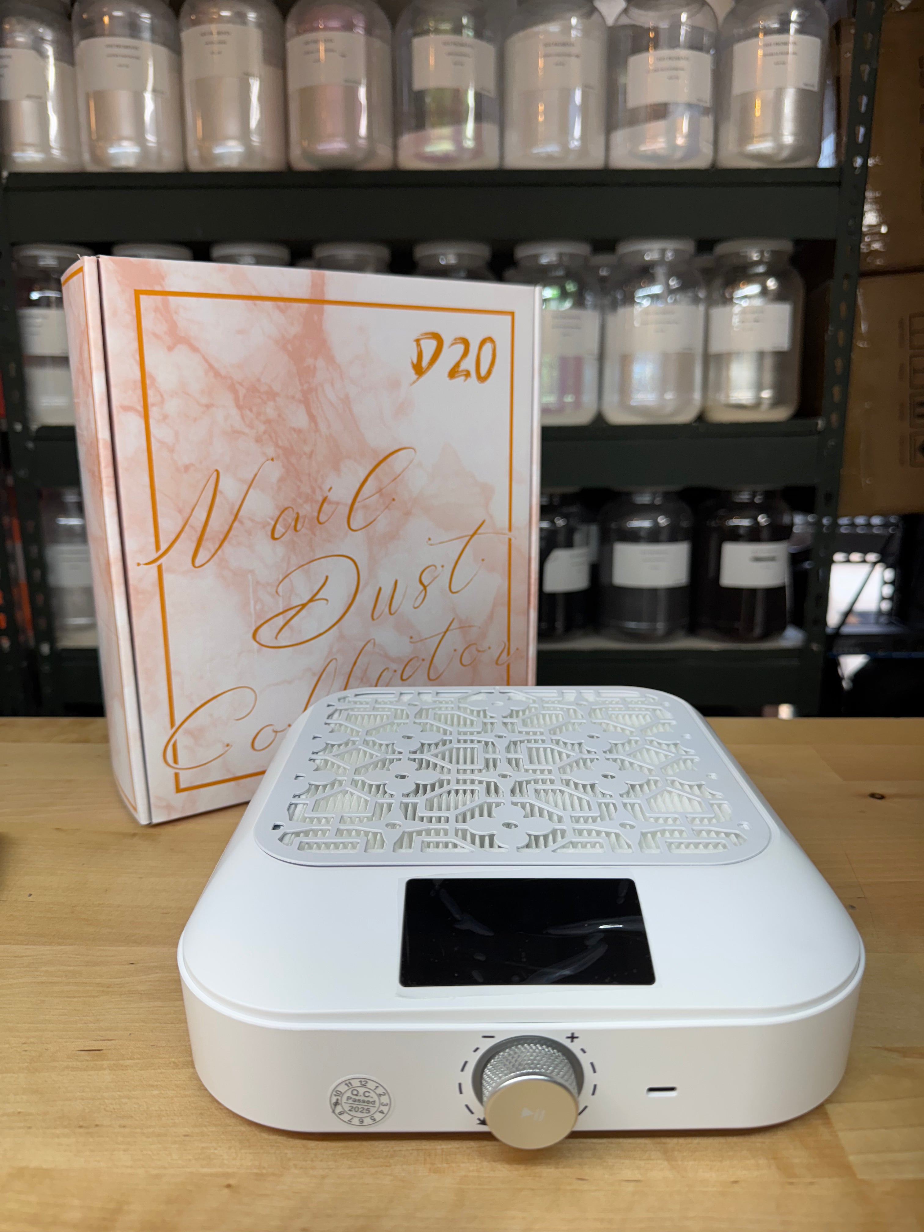 NAIL DUST COLLECTOR